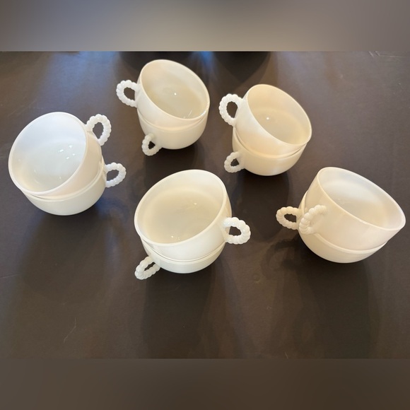 Vintage Hazel Atlas Opaque Milk Glass Tree of Life Plates & Cups 16 pieces - Picture 3 of 10